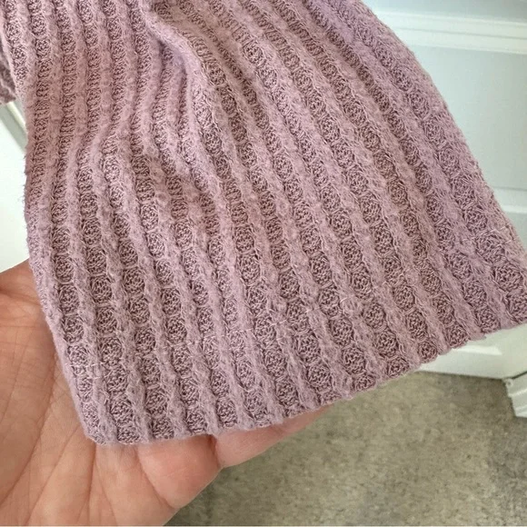 Sanctuary Light Pink Waffle Knit Long Sleeve V-Neck Top Size Medium Casual - Picture 5 of 10
